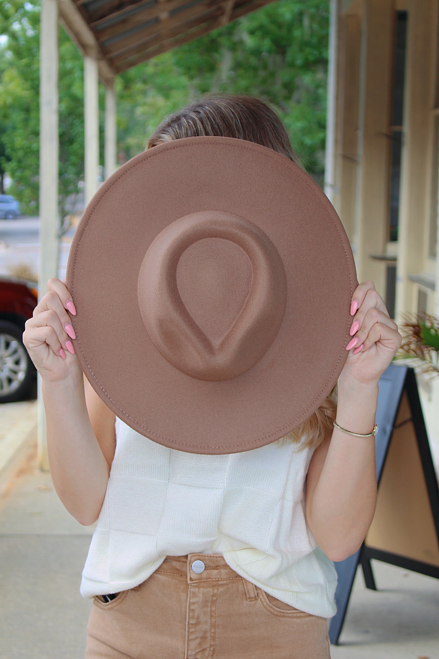 Stepping Into Fall Brim Hat- Brown