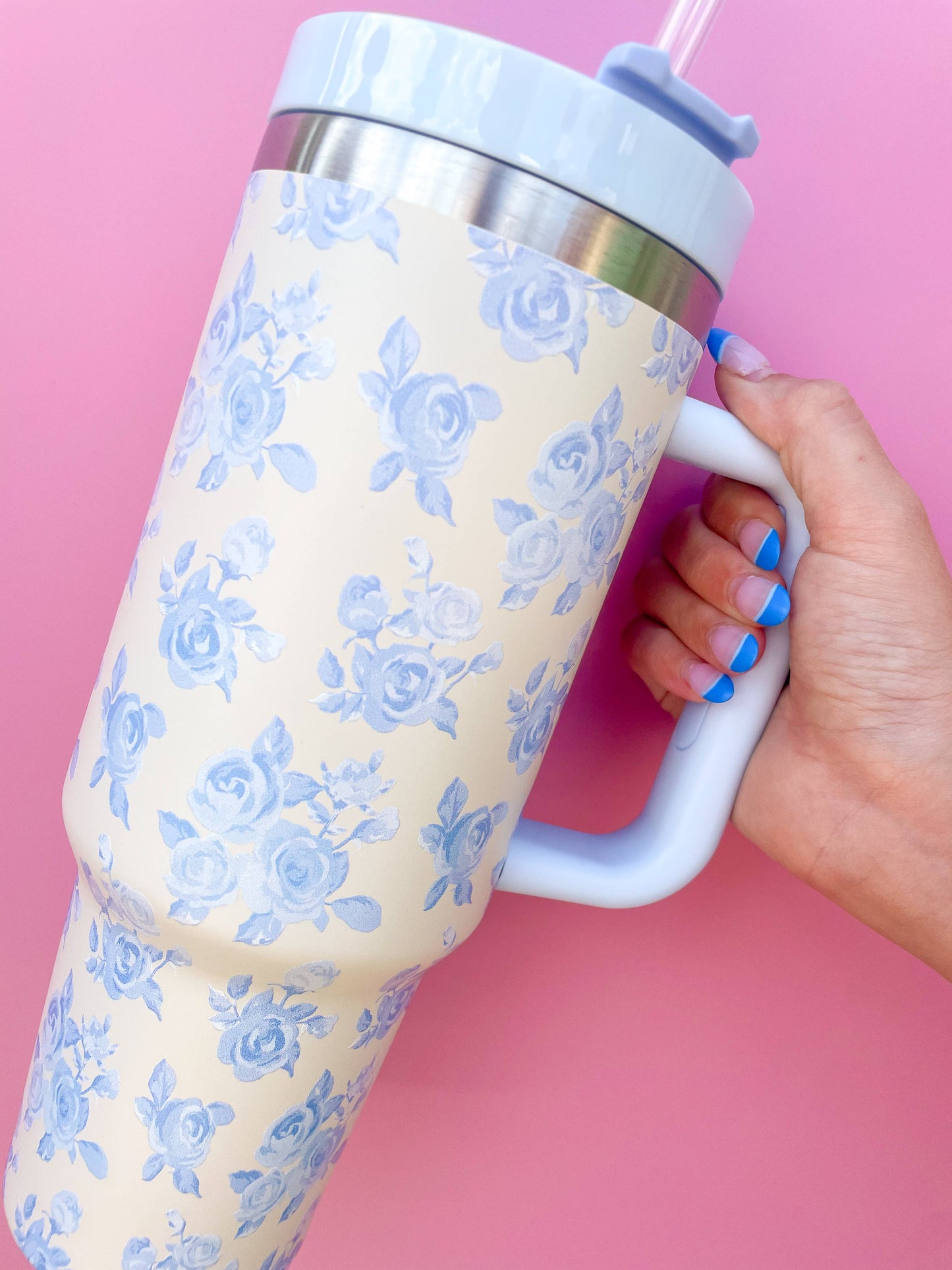 40oz Tumbler- Cream & Blue Floral